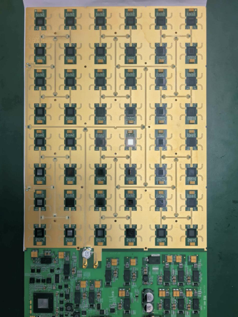 高密度阵列式多芯片微波射频 / 信号处理